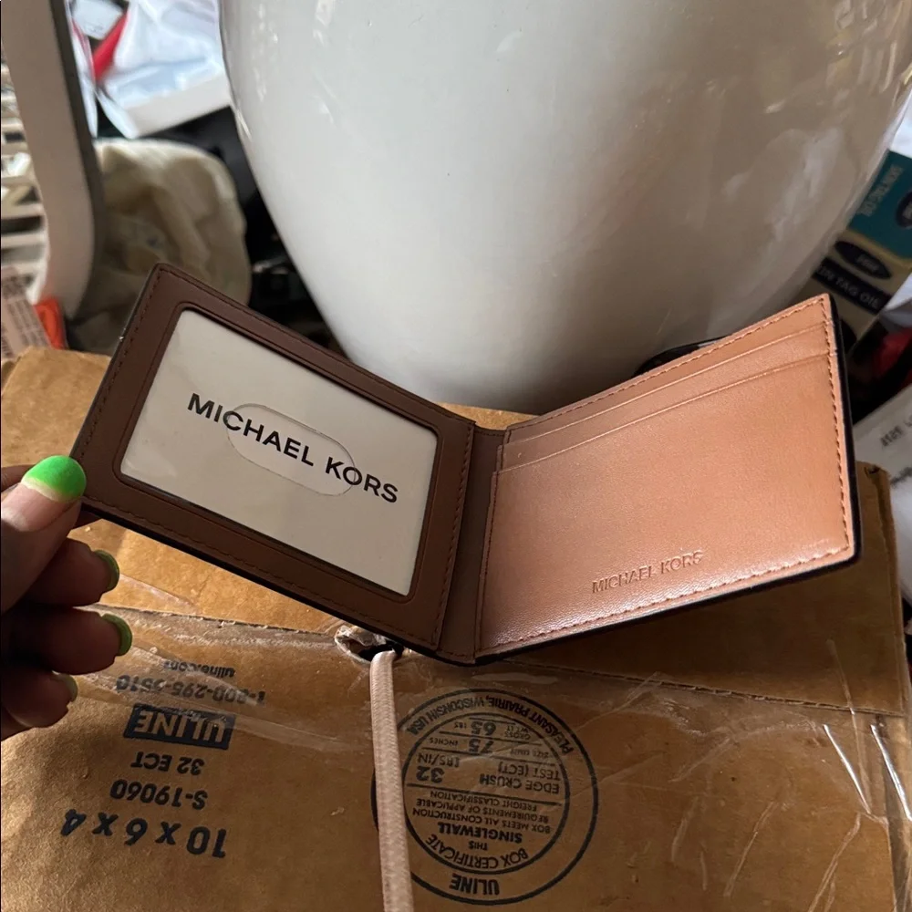 Michael Kors Pebbled Leather Card Holder - Cream